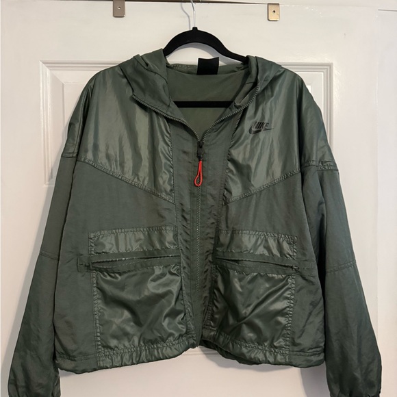 Nike Olive Green Windbreaker Jacket - Picture 1 of 6
